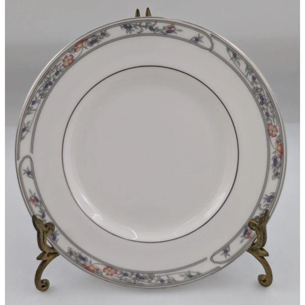 Royal Doulton Arlington Salad Plate set of 8 Plates 8